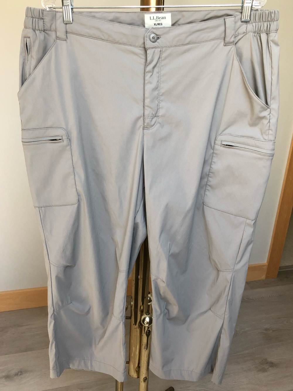 L.L. Bean Featherlight Moisture Wicking Cropped Cargo Pants Size XL
